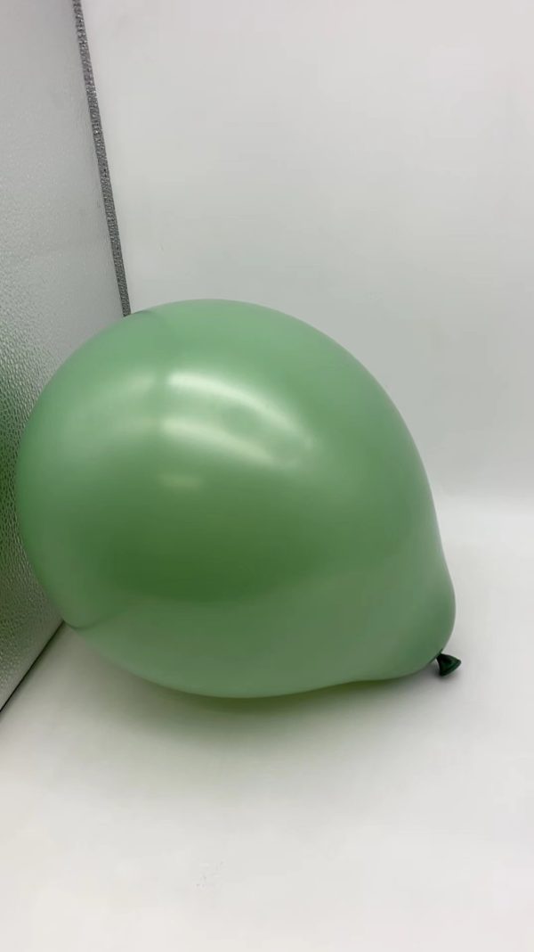 18″ Latex Balloons 4pcs, matte bean green