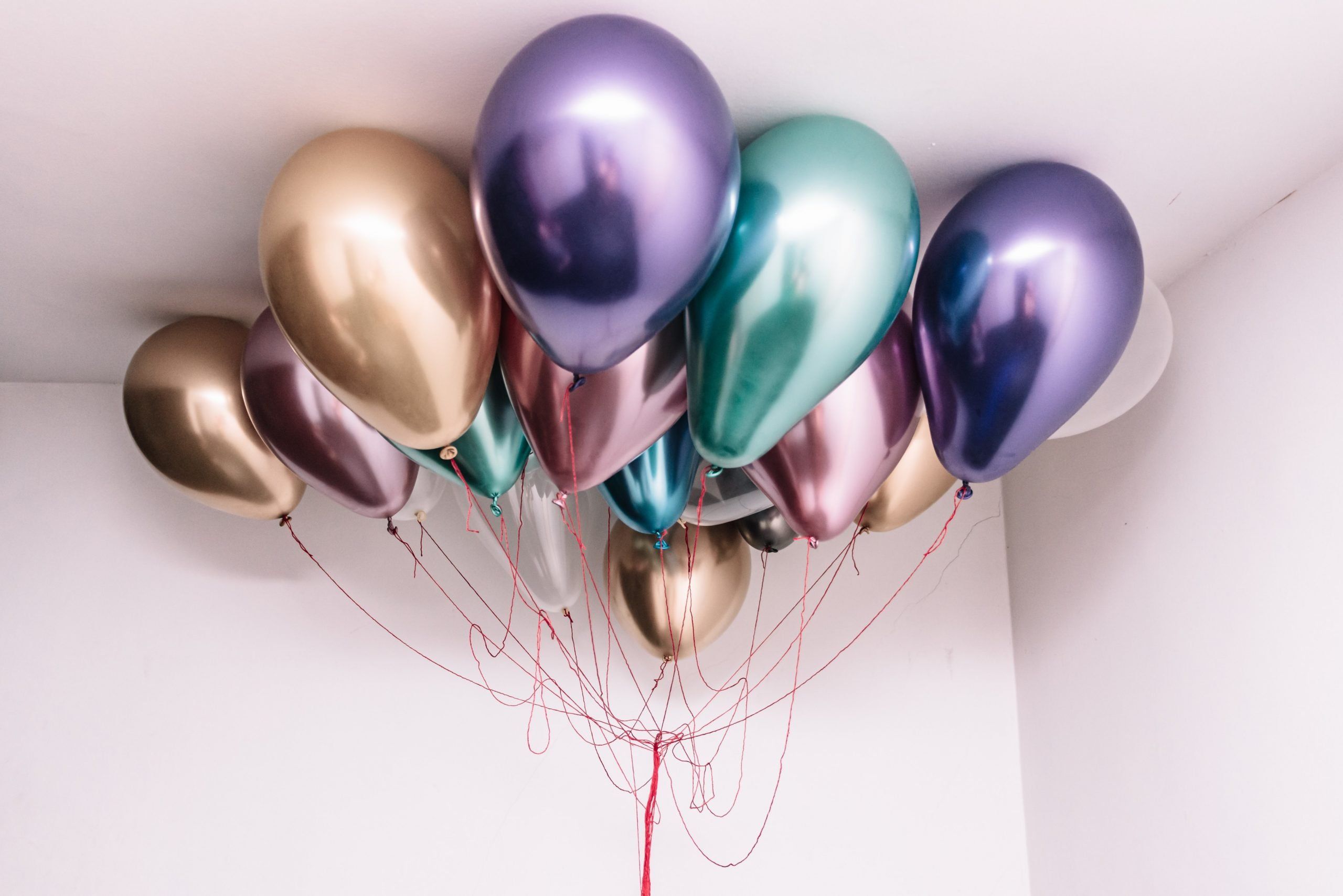 Balloon Wholesalers: Comparing Prices, Quality, and Services for the Best Deals