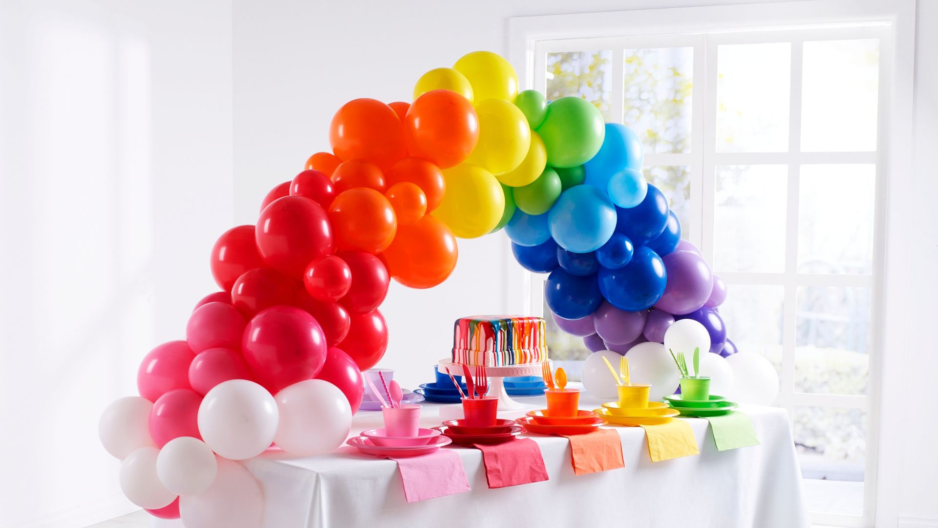 Balloon Decoration Logistics: Why Viral Party Trends Sell Out Fast and Then Disappear